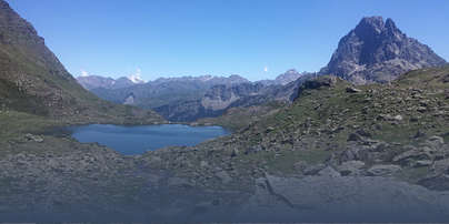 Photo of Les lacs de la Vallée d’Ossau (64) by We Love France